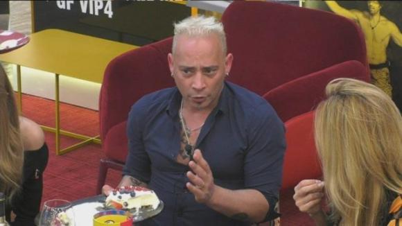Salvo Veneziano sputa veleno sul GF Vip e rivela cosa è successo nel camerino con Signorini
