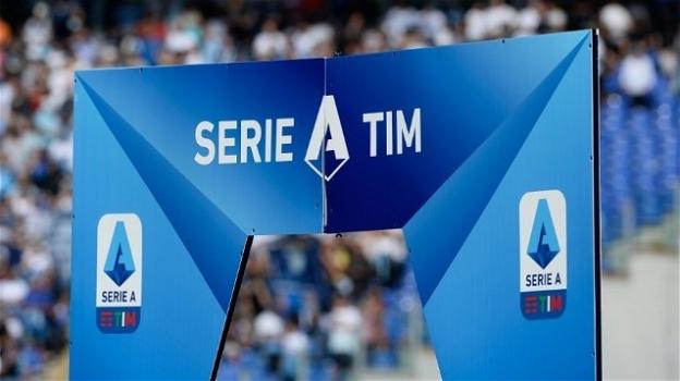 Damiano Tommasi e Vincenzo Spadafora hanno chiesto la sospensione immediata del calcio italiano