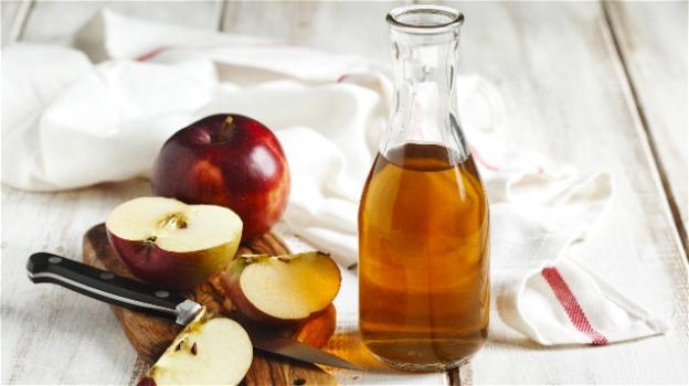 Aceto di mele: i consigli per regolare il livello di glicemia nel sangue
