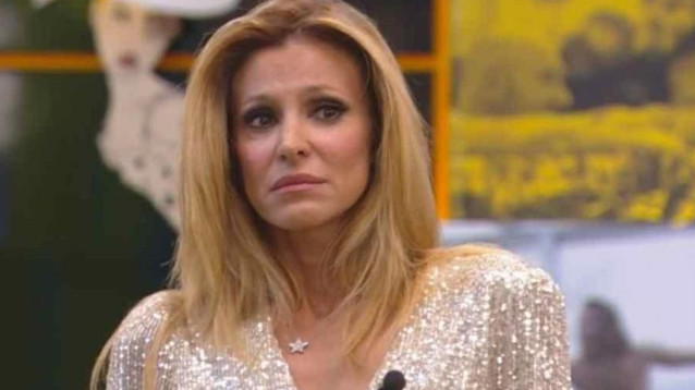 GF Vip, Adriana Volpe abbandona il programma