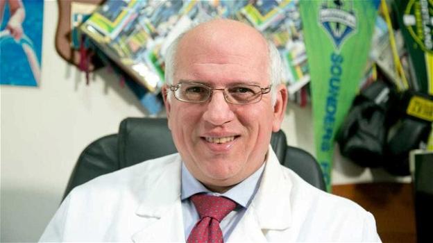 Napoli, coronavirus: striscioni di lode al dottor Ascierto per il suo ottimo lavoro