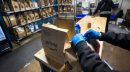 Coronavirus: Amazon, stop alle consegne per limitare i contagi