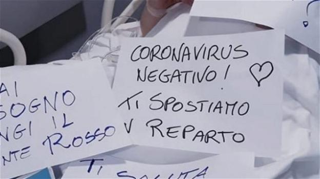 Coronavirus, Modena: infermiere comunicano con paziente non udente lasciando frasi sul letto. È commozione