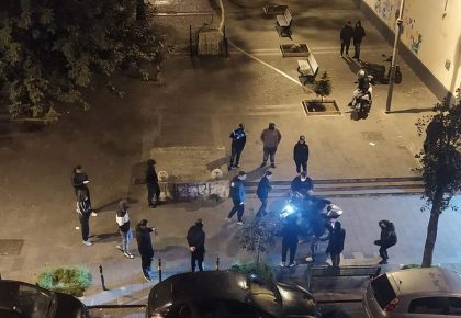 Napoli: giovani in 3 sui motorini ignorando il decreto sul Coronavirus