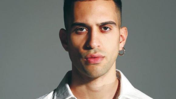 Mahmood ha una relazione con un ex ballerino di Amici? Le foto sono inequivocabili