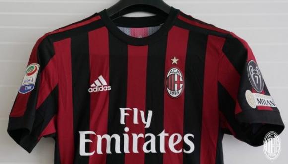 Tifoso cileno fa 13.000km per vedere il Milan giocare: partita rinviata