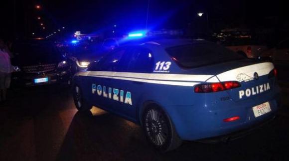Palermo: va con una escort e la paga, ma poi ci ripensa e la rapina