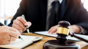 Licenziamenti bloccati per due mesi con il decreto Cura Italia: ecco chi può beneficiarne