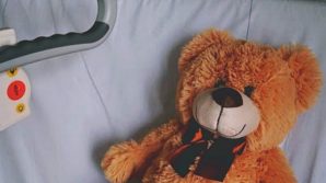 In Alto Adige, bimba di 5 anni uccisa dal coronavirus: la vittima più giovane in Italia