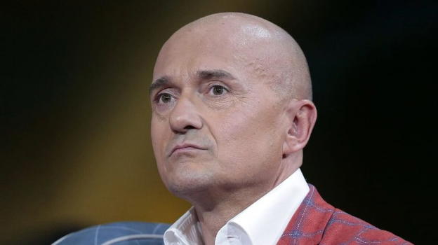 Alfonso Signorini parla della sua esperienza al GF Vip e risponde alle critiche