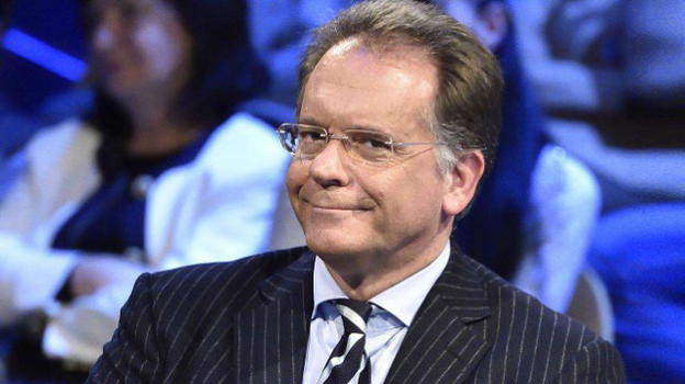 Alessandro Cecchi Paone attacca Antonella Elia: "Spero sparisca dalla tv"