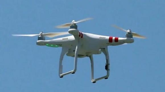 Napoli: drone con 6 cellulari atterra nel carcere di Secondigliano