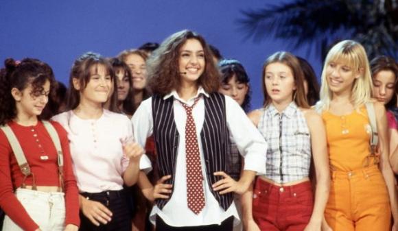 “Non è la Rai” torna in TV, l’appuntamento con la trasmissione cult degli anni ’90