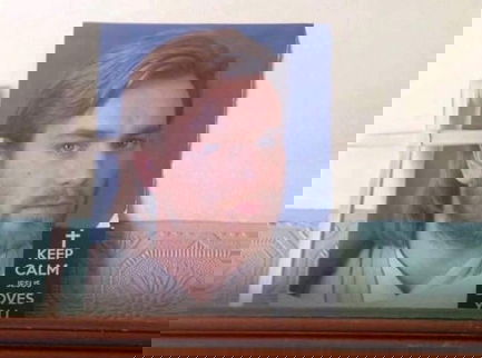 Anziana prega da anni santino di Obi-Wan Kenobi convinta che sia Sant’Antonio