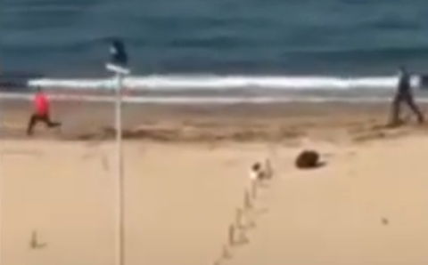 Pescara, runner inseguito in spiaggia da un carabiniere: la fuga gli costa caro