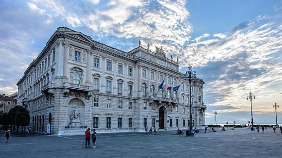 Trieste: primo video-consiglio comunale inaugurato con una bestemmia della consigliera