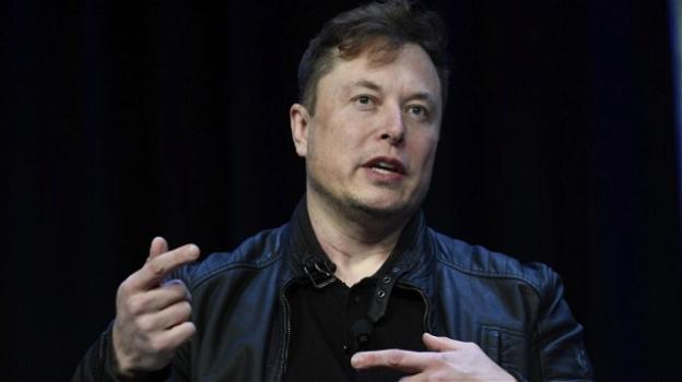 Elon Musk: "Le azioni di Tesla sono troppo care". Crollo in Borsa in poche ore