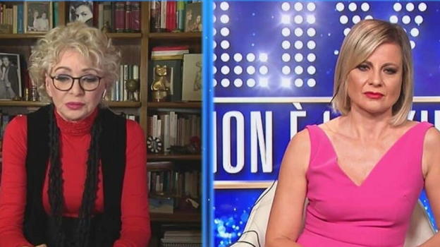 Live – Non è la D’Urso, il confronto tra Enrica Bonaccorti e Antonella Elia