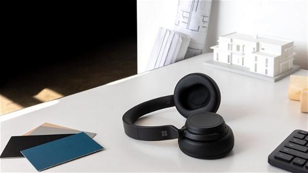 Surface Earbuds e Surface Headphones 2: l’earable è di classe con Microsoft