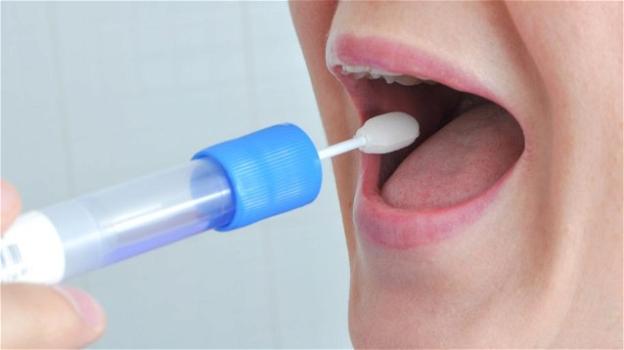 Test della saliva per diagnosticare precocemente il tumore alla gola