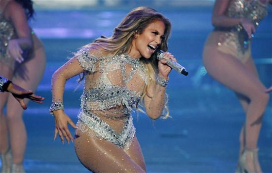 Jennifer Lopez: dettaglio inquietante in una sua nuova foto