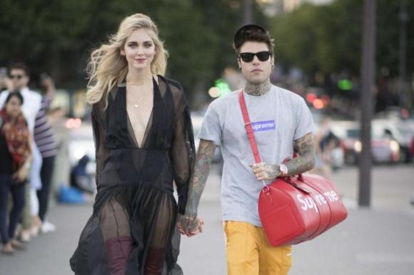 Fedez chiede a Giulia Valentina di sbloccarlo su Instagram: la reazione di Chiara Ferragni