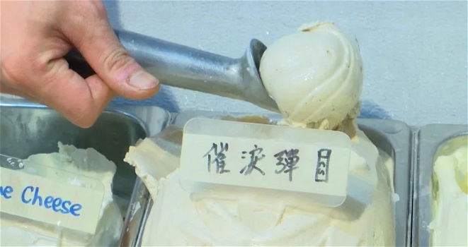 Ad Hong Kong si vende il gelato al gusto “gas lacrimogeno”