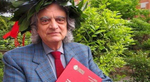 Firenze, si laurea fuoricorso di 50 anni: “Sono uno studente lento”