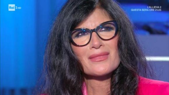 Pamela Prati in lacrime da Mara Venier parla di Mark Caltagirone, la replica di Eliana e Pamela