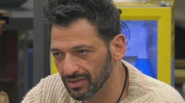 Pago rompe il silenzio dopo le ultime parole di Serena Enardu: "Presto parlerò io"