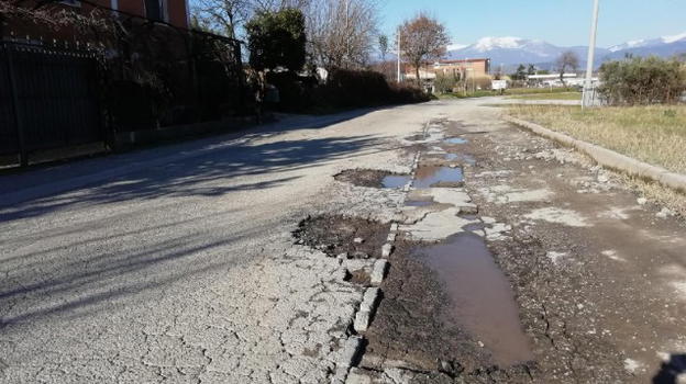 Frosinone. Dopo il maltempo dei giorni passati, cominciano gli interventi sulle strade del comune