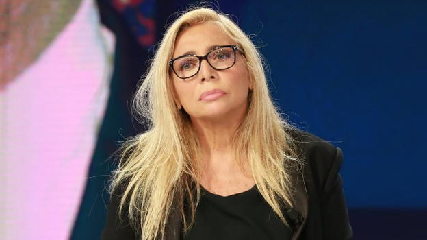 Mara Venier contro Tiberio Timperi e Gianni Ippoliti: "Siete due poveracci"
