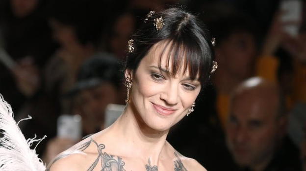 Asia Argento, ospite a "Live – Non è la D’Urso", replica alle accuse di Morgan