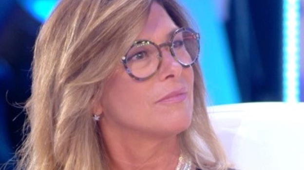 Live – Non è la D’Urso, Roberta Beta rivela come ha scoperto il tradimento del compagno