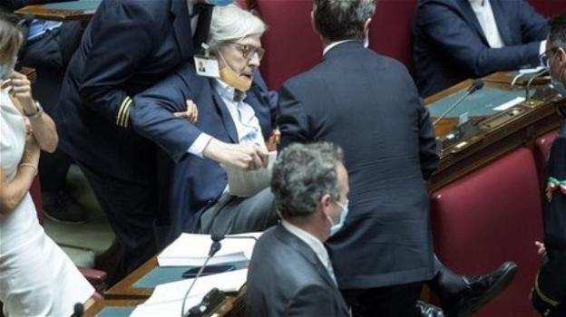 Caso Palamara, bagarre in Parlamento: Sgarbi espulso dall’Aula
