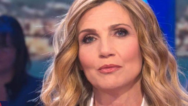 Lorella Cuccarini contro Alberto Matano? La questione sta infiammando il web! Lorella Cuccarini contro Alberto Matano? La questione sta infiammando il web!