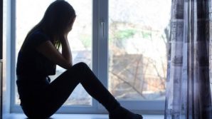 Genova, madre organizza sul calendario i giorni in cui la figlia doveva essere violentata dal patrigno