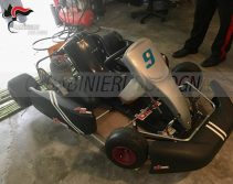 Riesce a scappare dai carabinieri con il Go Kart, poi li insulta in diretta social e viene arrestato