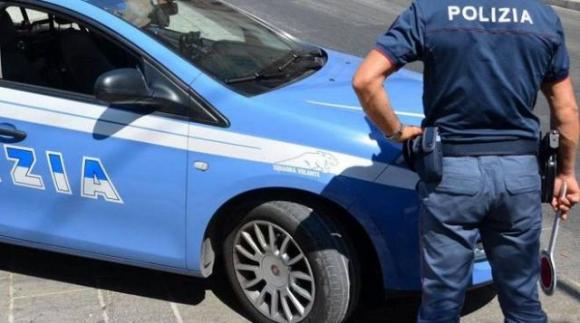 “Sono della polizia e devo analizzare queste birre” minorenne prova a rubare ad un market