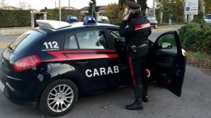 Carpi: troppo ubriaco per tornare a casa, occupa abusivamente il circolo sociale