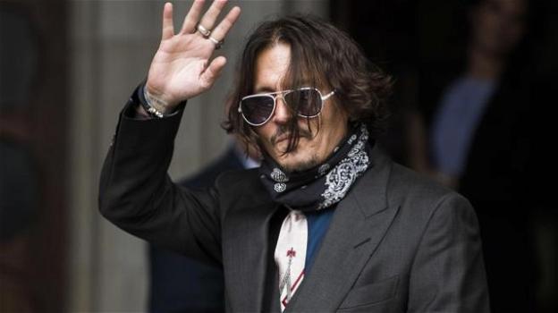 Johnny Depp in tribunale: "Ho dato la marijuana a mia figlia 13enne. Atto di un genitore responsabile"