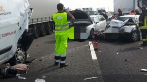 Un morto e sei feriti tra le vittime di due schianti sulla A4