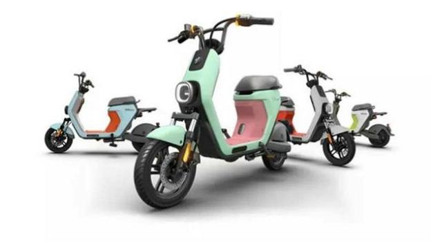 Ninebot C30: con stile da scooter elettrico, low cost, senza patente e assicurazione
