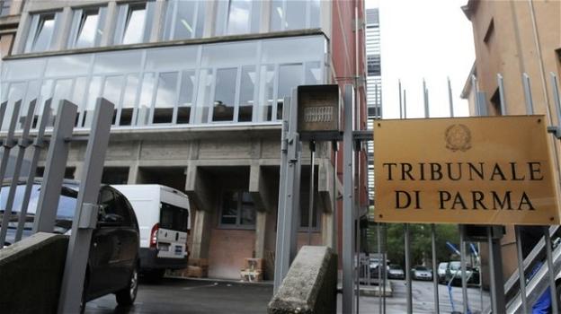 Parma: si presenta in tribunale con la maglietta "Criminal" e viene condannato