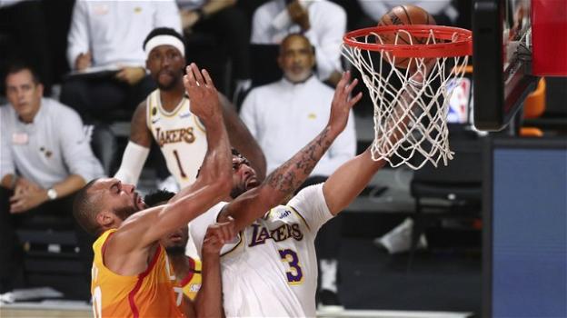 NBA 2020: Lakers avanti di forza sui Jazz, Raptors vincenti contro gli Heat