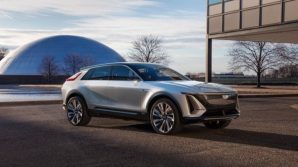 Cadillac Lyriq: ecco il futuro crossover elettrico di lusso iper autonomo