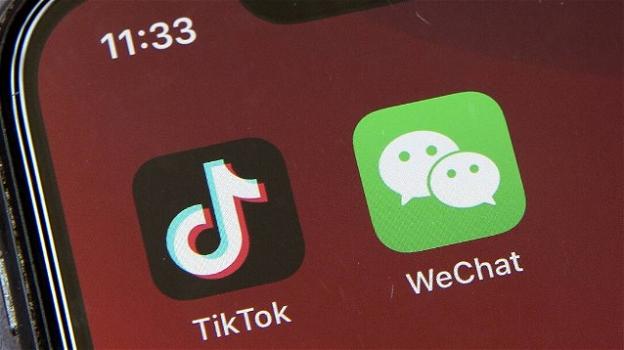 WeChat e TikTok bannate negli USA: arriva il "cartellino rosso" da Trump