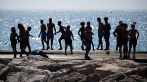 Tenerife: si radunano per diffondere il Coronavirus
