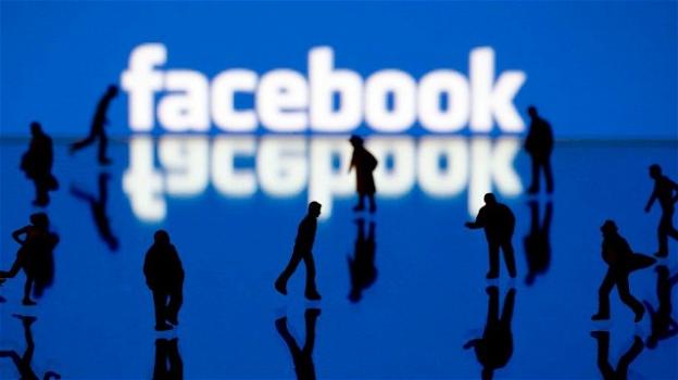 Facebook: negazionismo Olocausto, comunicazioni politiche, eventi a pagamento