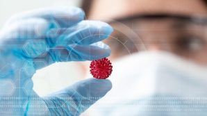 Il Coronavirus si è indebolito? Lo spiega l’immunologo